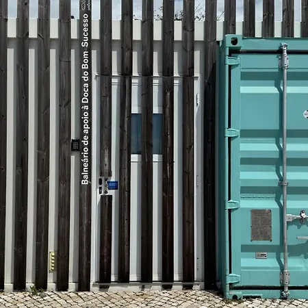 Deepblue Sail Boat Botel Lisboa