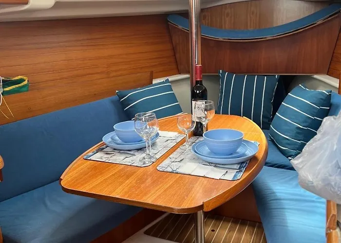 Deepblue Sail Boat *