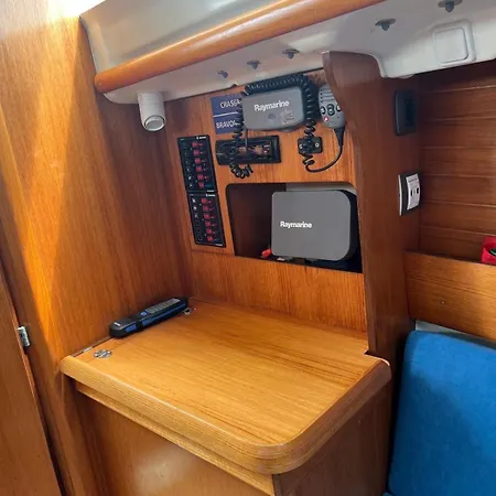 Deepblue Sail Boat Lizbona