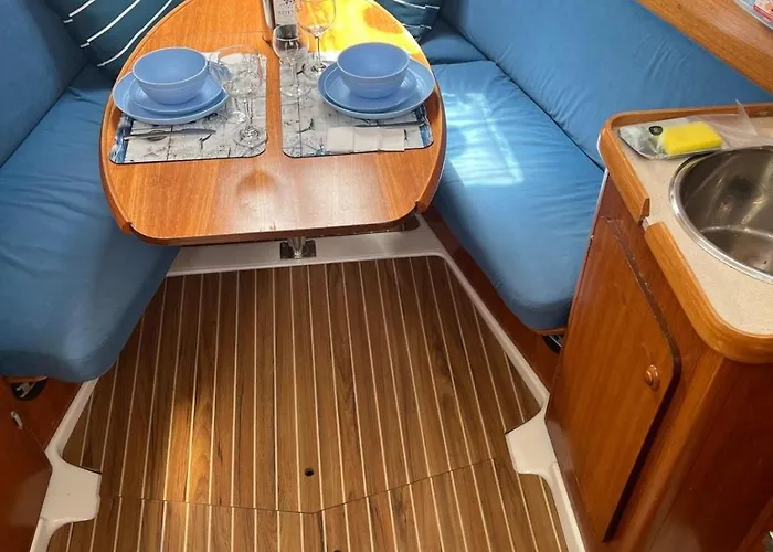 Deepblue Sail Boat Lisboa