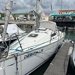 Deepblue Sail Boat Hotel en barco