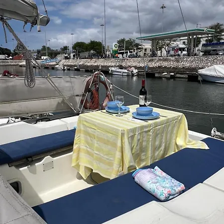 بوتيل Deepblue Sail Boat *